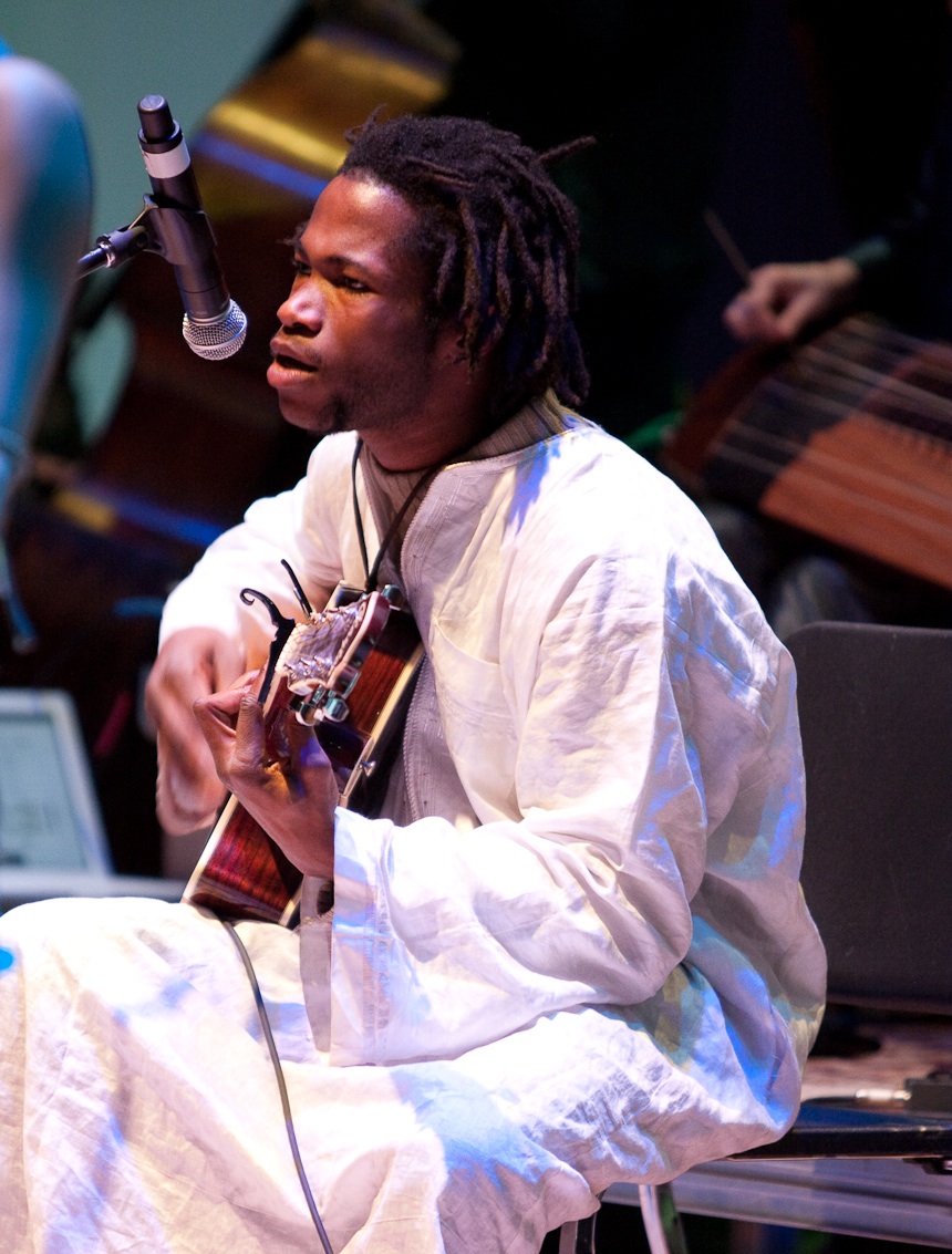 Salif Singing 1277269738